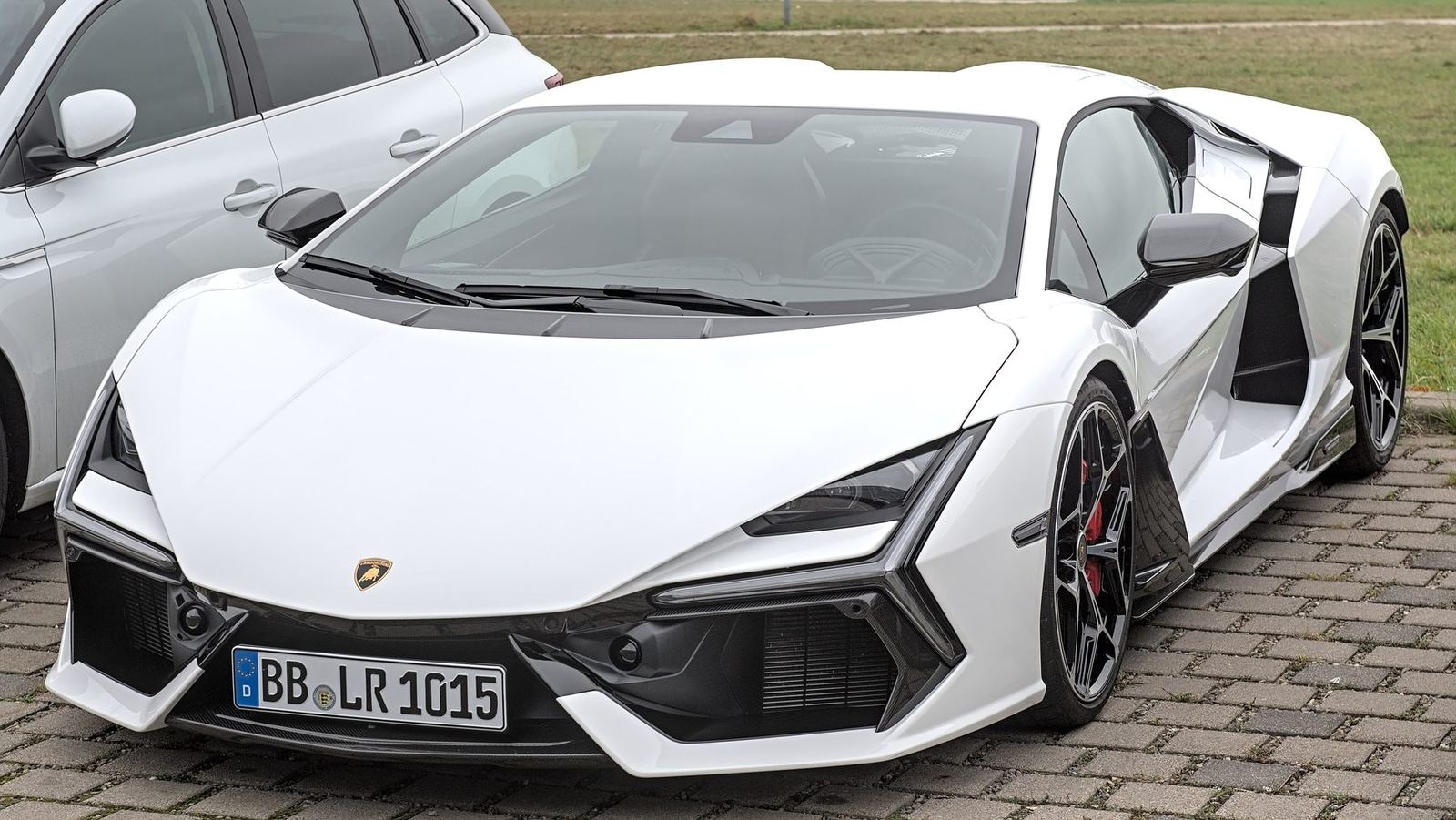 Lamborghini Revuelto Revuelto